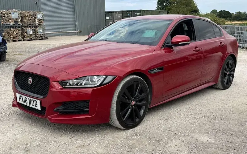Used Jaguar XE Ingenium 200 HP (147 kW) 2018 Sedan
