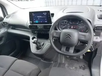 Used Citroën Berlingo 100 HP (73 kW) 2024 White MPV
