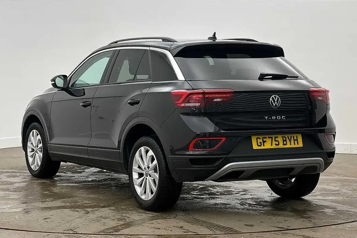 Used VW T-Roc Match 150 HP (110 kW) 2025 Black SUV