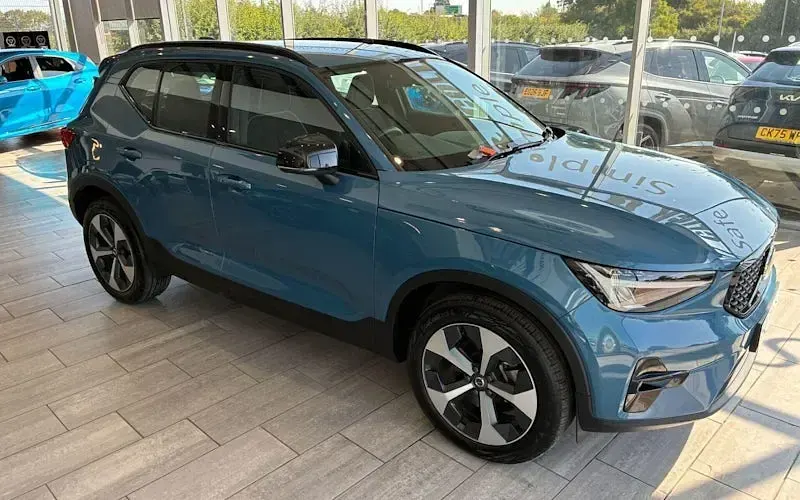 Used Volvo XC40 Plus 197 HP (144 kW) 2026 SUV