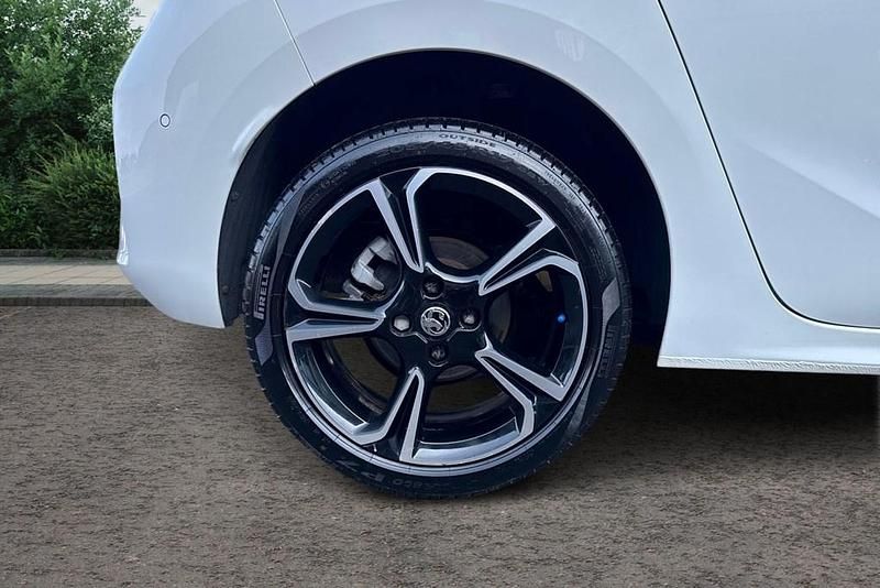 Used Vauxhall Corsa Ultimate 100 HP (73 kW) 2022 White Hatchback