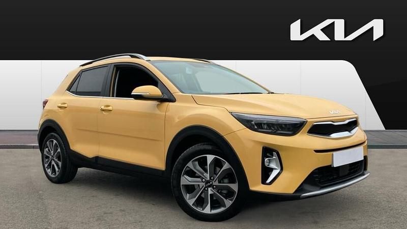Used Kia Stonic 120 HP (88 kW) 2024 Yellow SUV