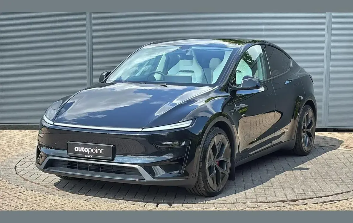 Used Tesla Model Y Performance 392 kW (534 HP) 2025 Black SUV