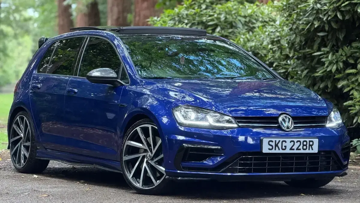 Used VW Golf VII R 2016 Blue Hatchback