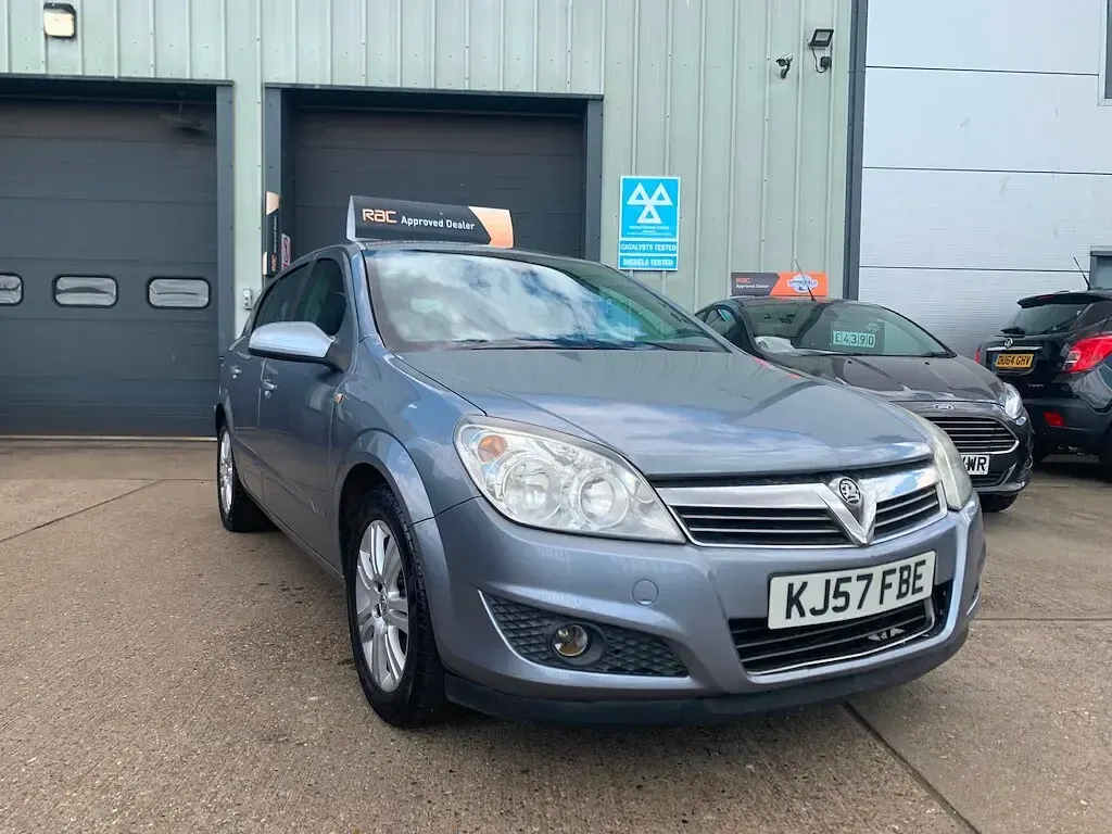 Used Vauxhall Astra Elite 2007 Black Hatchback