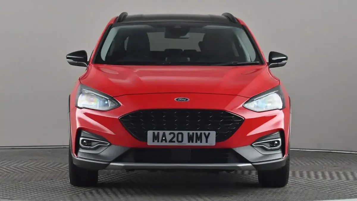 Used Ford Focus Active 125 HP (91 kW) 2020 Red Hatchback