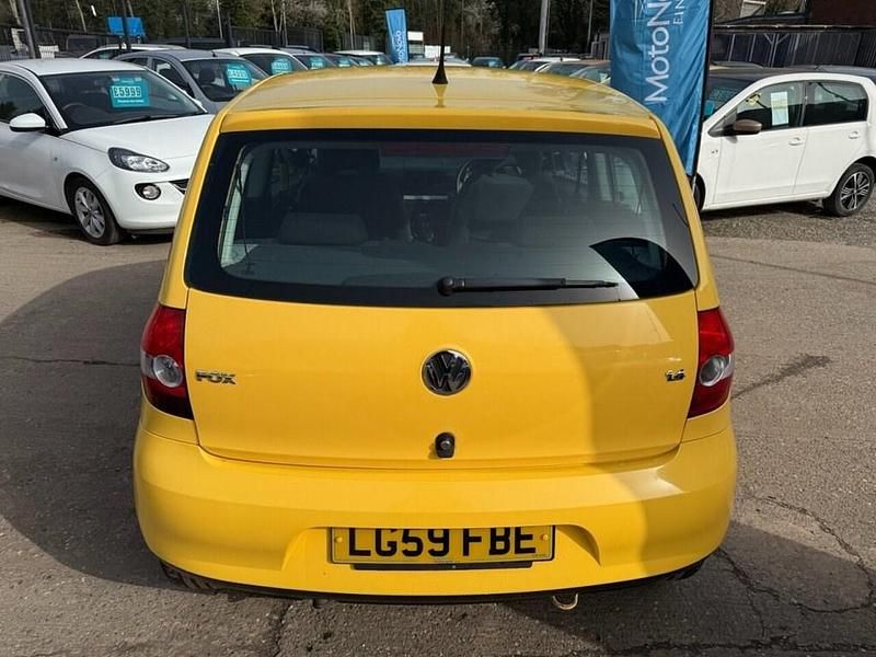 Used VW Fox 75 HP (55 kW) 2009 Yellow Hatchback