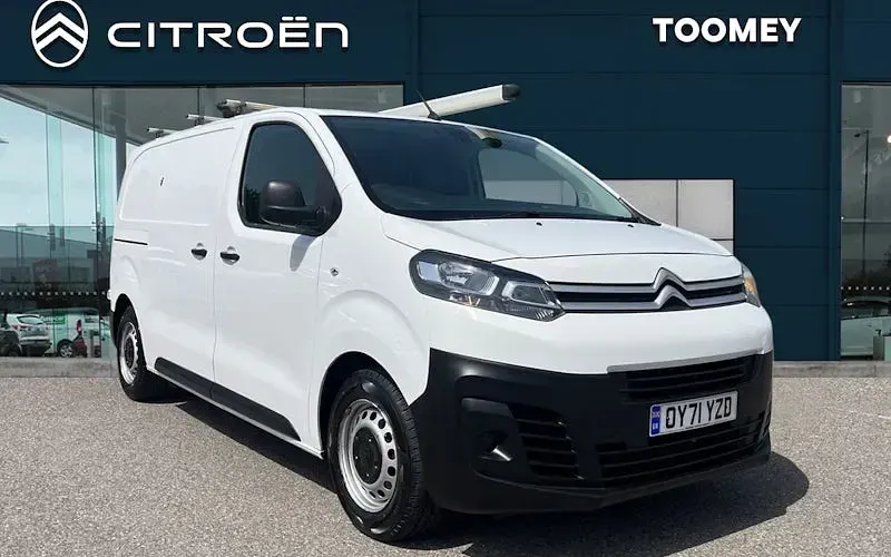 Begagnad Citroën Dispatch 102 HK (75 kW) 2022 Minibuss