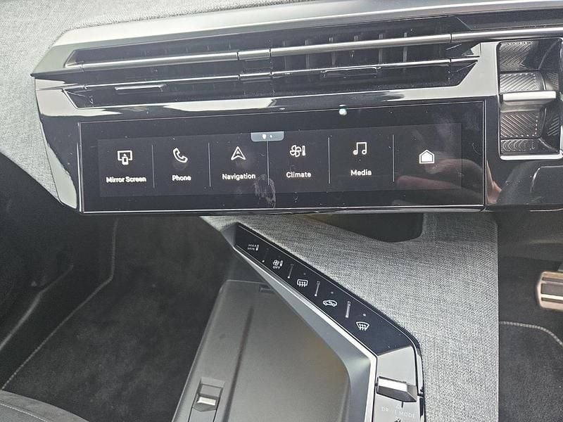 Used Peugeot e-3008 GT 152 kW (207 HP) 2024 Blue SUV