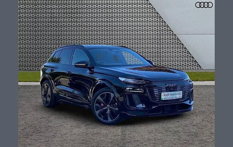 Black Used 2025 Audi SQ6 e-tron Advanced SUV | £75,995 (Fair price) - Image 1/4