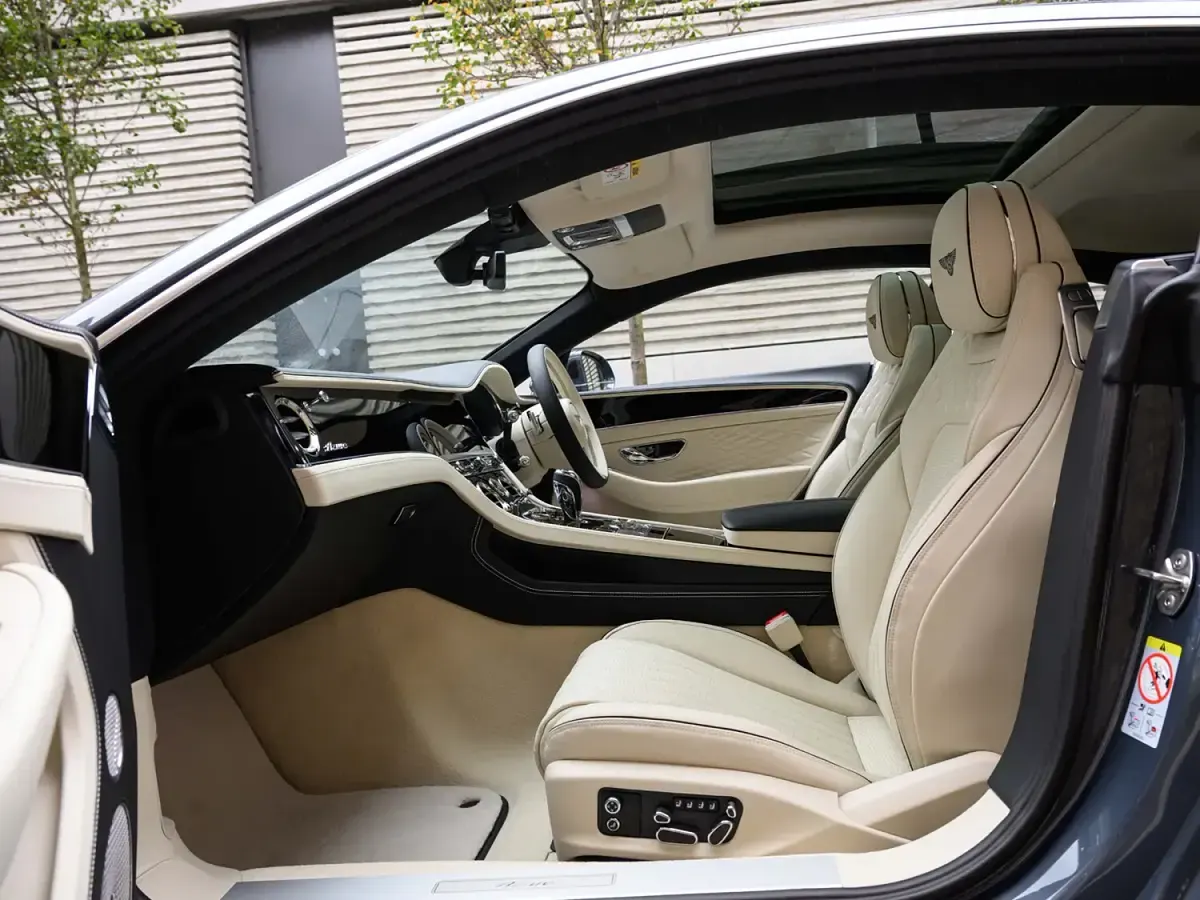 New Bentley Continental 2026 Storm grey Coupe