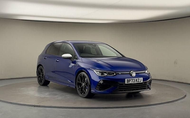 Lapiz blue metallic/lapiz blue metallic Used 2024 VW Golf VIII R Hatchback | £34,050 (Fair price) - Image 1/4