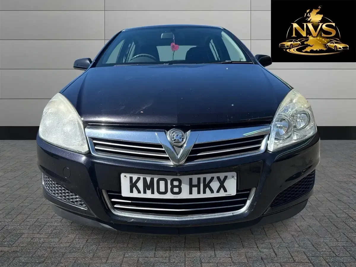 Second-hand Vauxhall Astra 90 CP (66 kW) 2008 Negru Hatchback