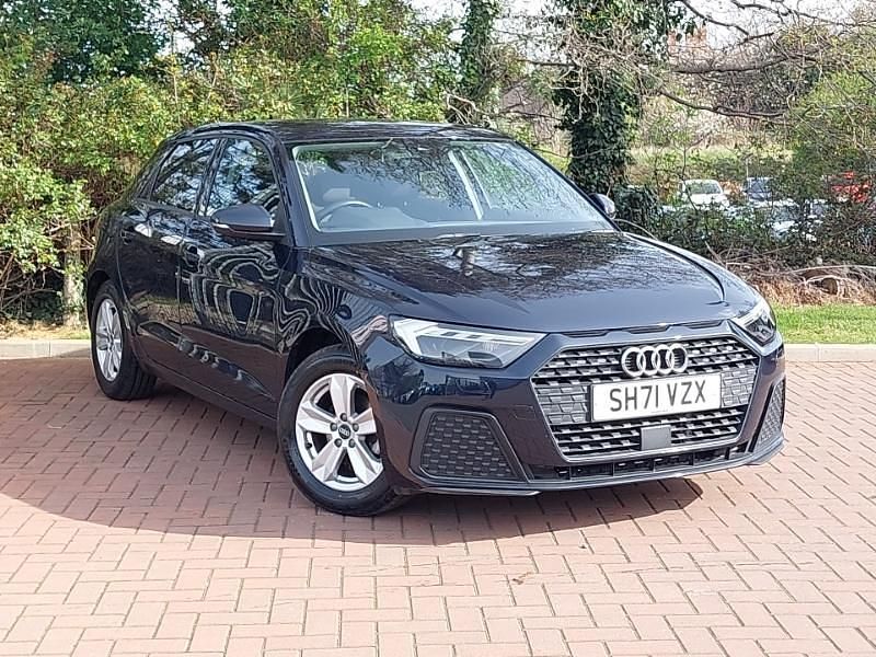 Used Audi A1 Design 95 HP (69 kW) 2022 Blue SUV