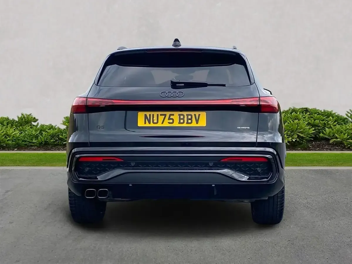 Used Audi Q5 Advanced 204 HP (150 kW) 2025 Black SUV