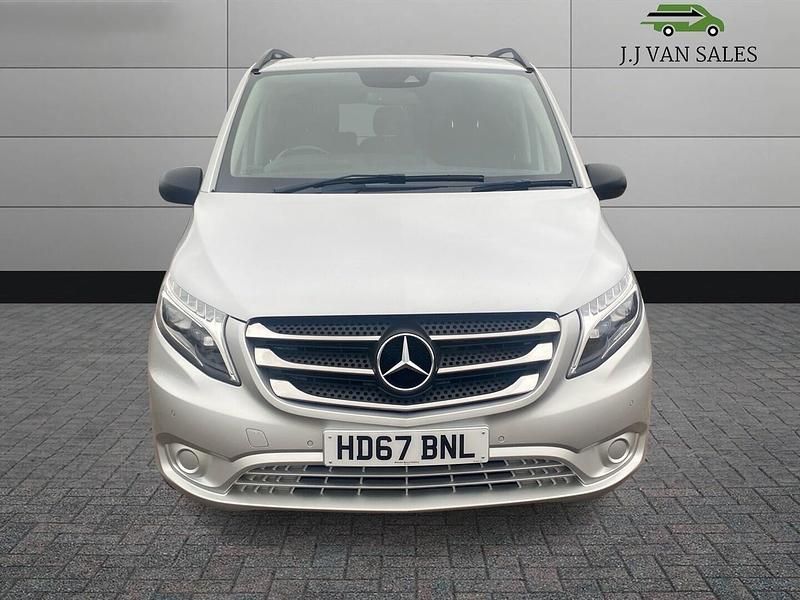 Used Mercedes Vito 190 HP (139 kW) 2017 Silver Van