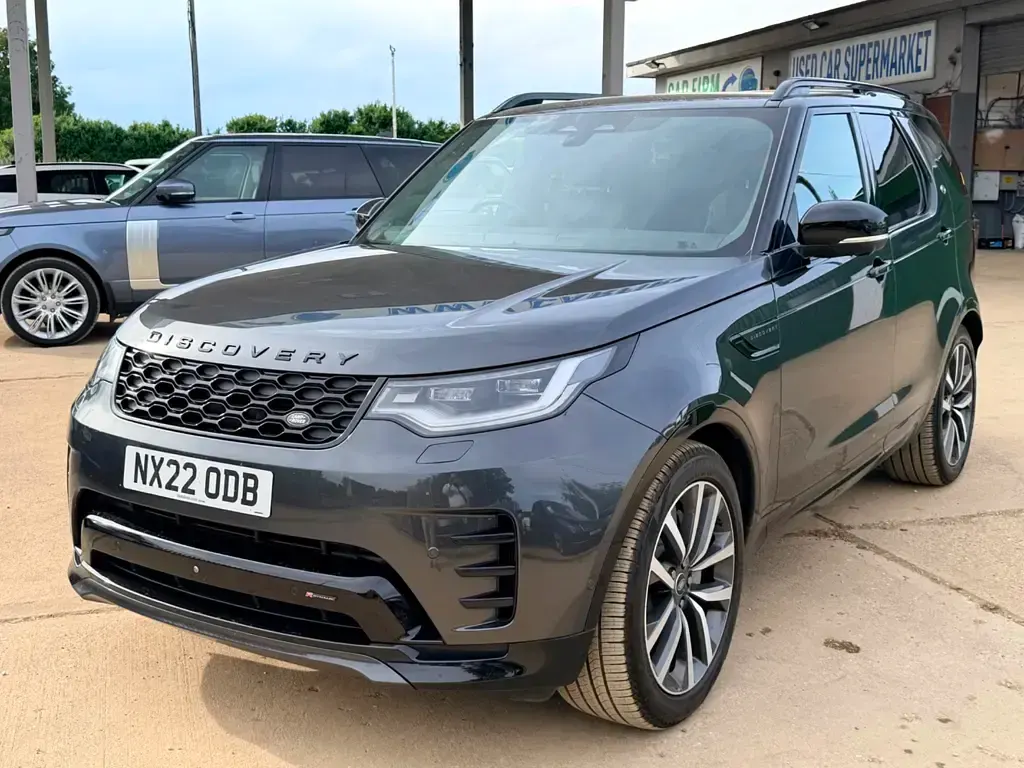 Used Land Rover Discovery SE Dynamic 300 HP (220 kW) 2022 Grey SUV