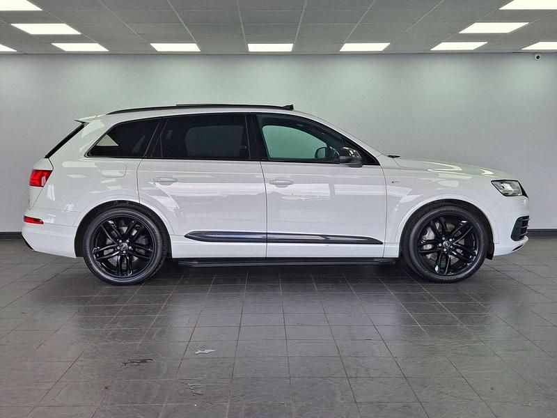 Used Audi Q7 Black Edition 286 HP (210 kW) 2018 White SUV