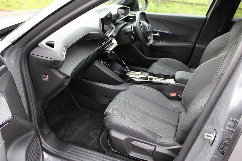 Grey Used 2025 Peugeot 2008 GT SUV | £23,069 - Image 1/4