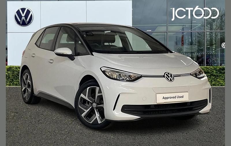 White Used 2025 VW ID.3 Pro Hatchback | £26,750 (Expensive) - Image 1/4