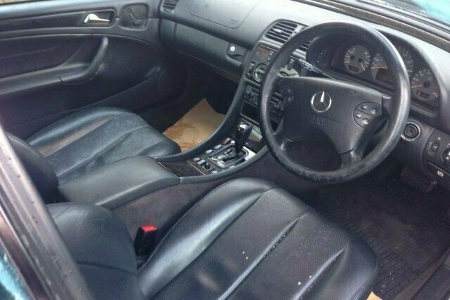 Używany Mercedes CLK230 Avantgarde 2000 Kabriolet