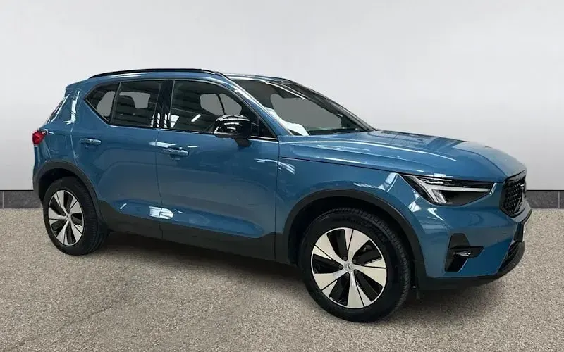Usado Volvo XC40 Plus 211 HP (155 kW) 2023 SUV