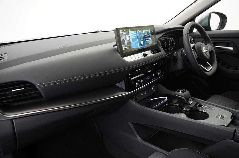 New Nissan X-Trail N-Connecta 161 HP (118 kW) 2025 Grey SUV