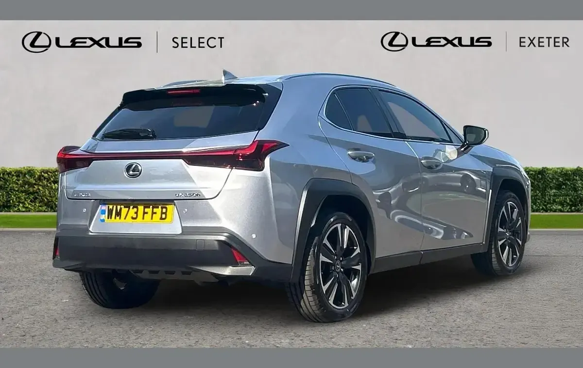Used Lexus UX 250h 180 HP (132 kW) 2023 Silver SUV