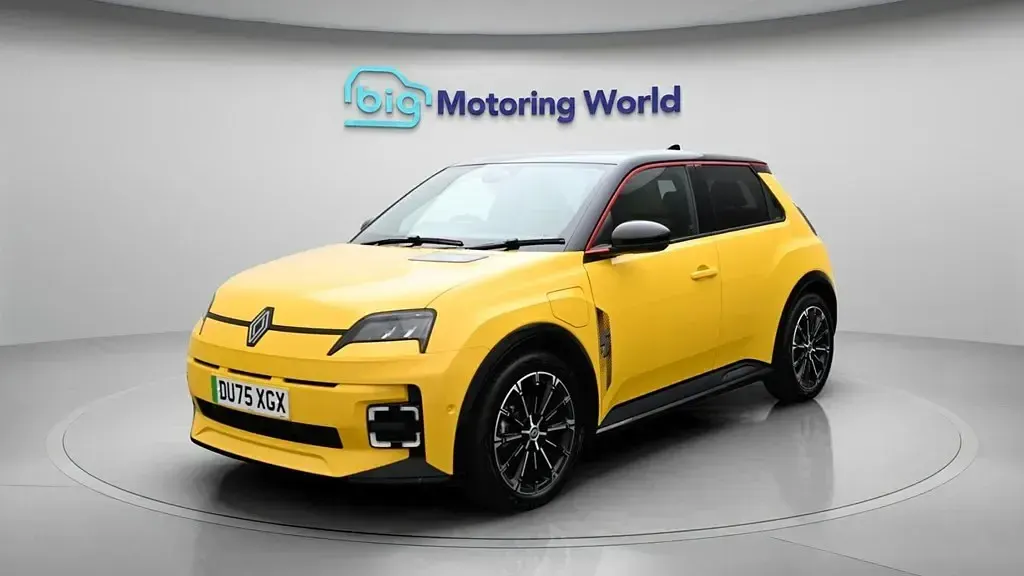 Usado Renault R5 Iconic 110 kW (150 HP) 2025 Citadino
