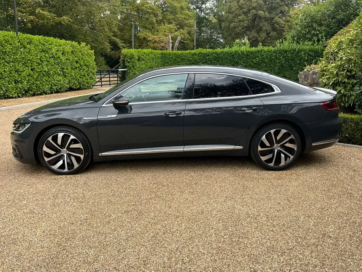 Used VW Arteon R-line 190 HP (139 kW) 2018 Grey Hatchback