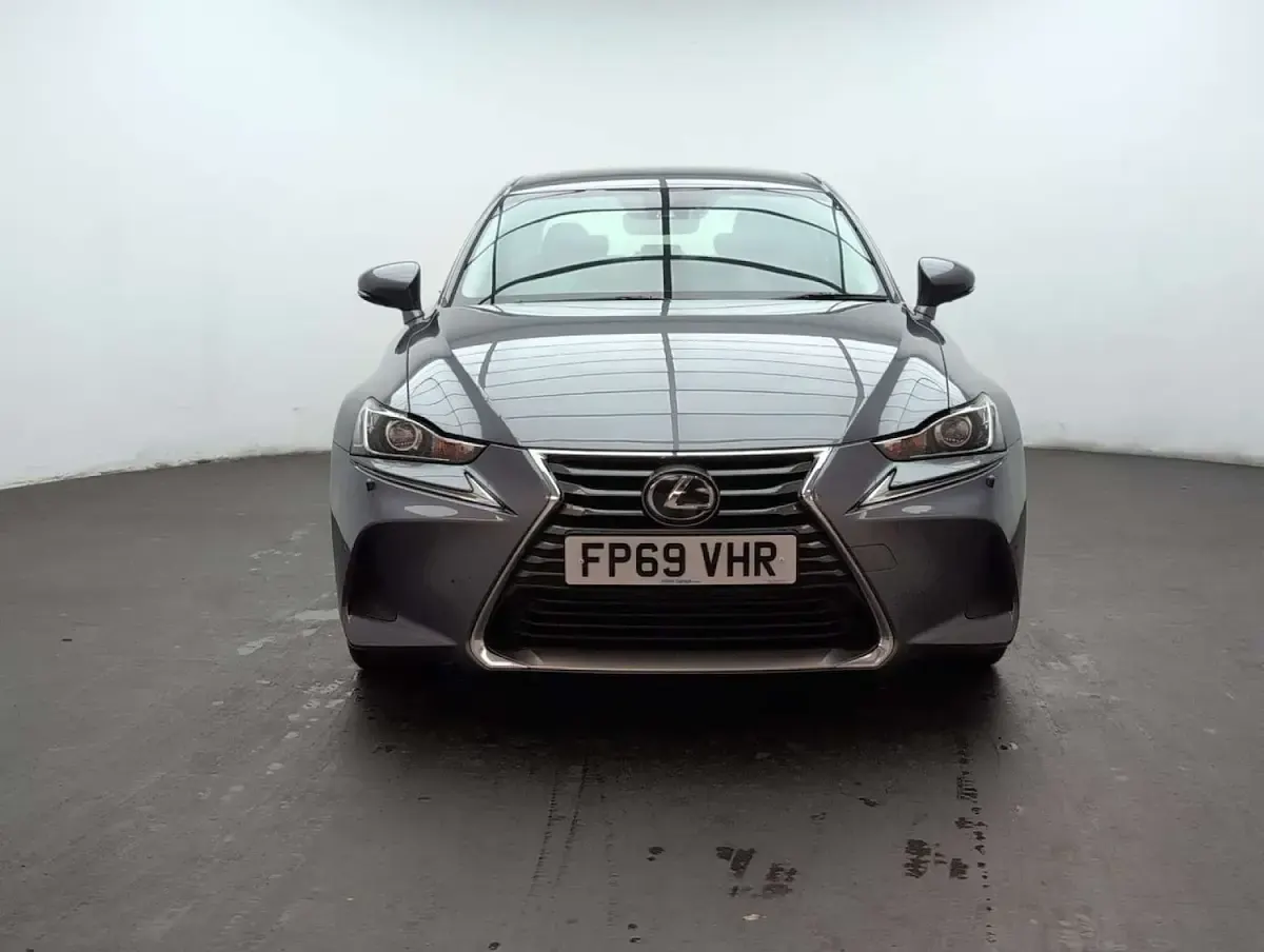 Used Lexus IS300h 219 HP (161 kW) 2020 Grey Sedan