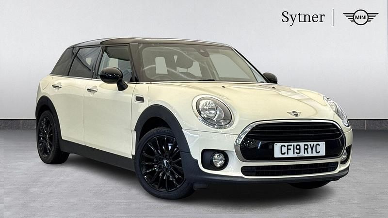 White Used 2019 Mini Cooper Clubman Classic Estate | £13,500 (Fair price) - Image 1/4