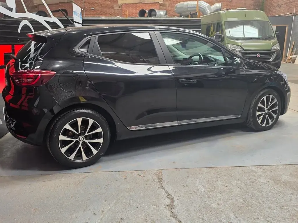 Used Renault Clio Iconic 2020 Black Hatchback