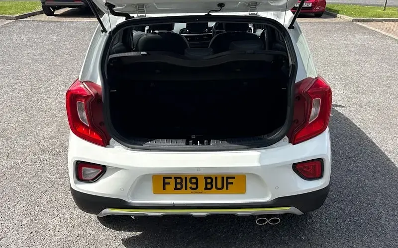 Begagnad Kia Picanto X-Line 84 HK (61 kW) 2020 Halvkombi