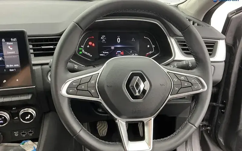 Used Renault Captur Techno 91 HP (66 kW) 2022 Grey/black SUV