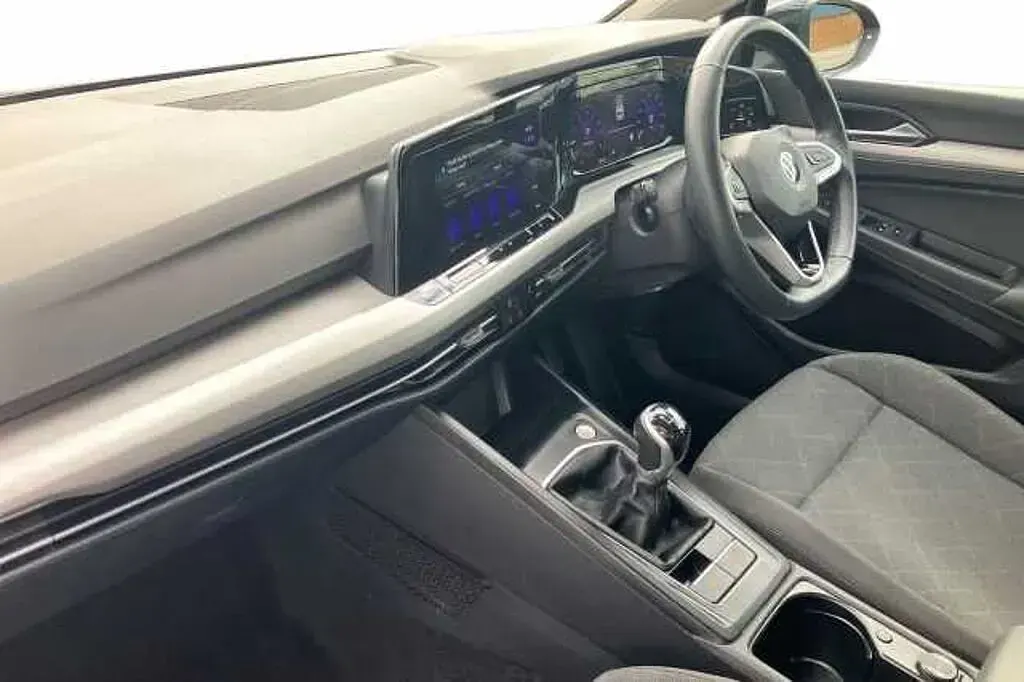 Używany VW Golf VIII 110 KM (80 kW) 2022