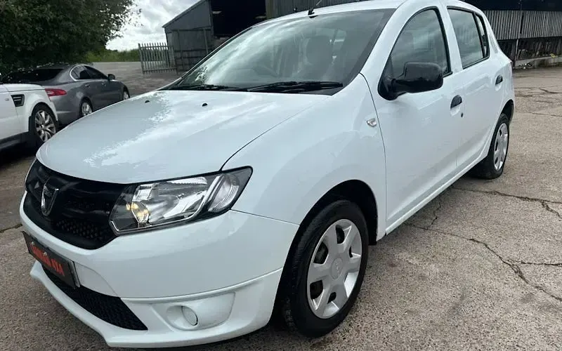 Used Dacia Sandero Ambiance 75 HP (55 kW) 2015 Hatchback