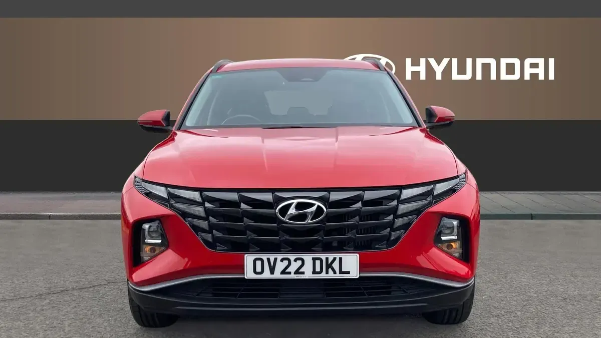 Used Hyundai Tucson SE 150 HP (110 kW) 2022 Red SUV