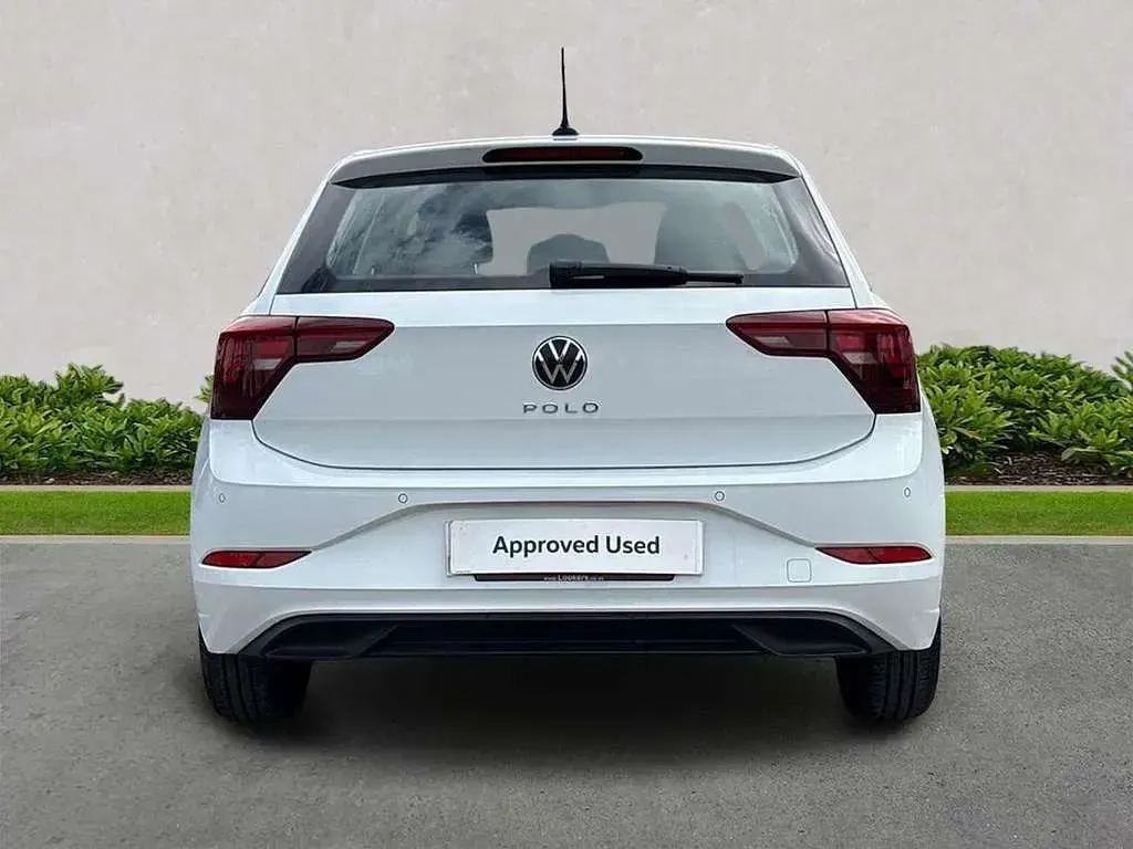 Used VW Polo Life 95 HP (69 kW) 2023 White Hatchback
