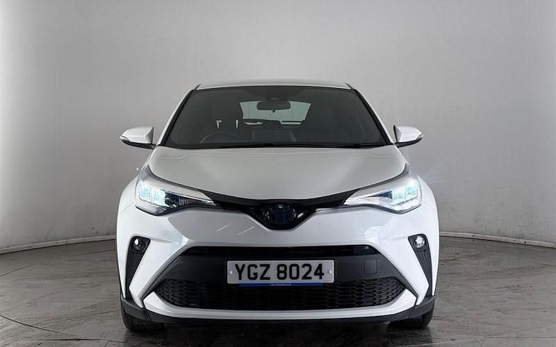Used Toyota C-HR 122 HP (89 kW) 2023 White SUV