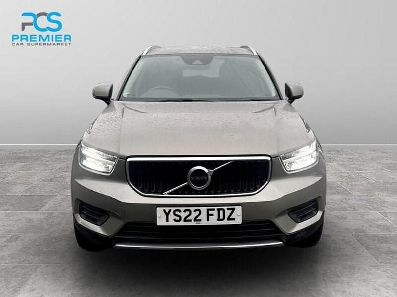 Used Volvo XC40 Momentum 2022 Pebble grey SUV
