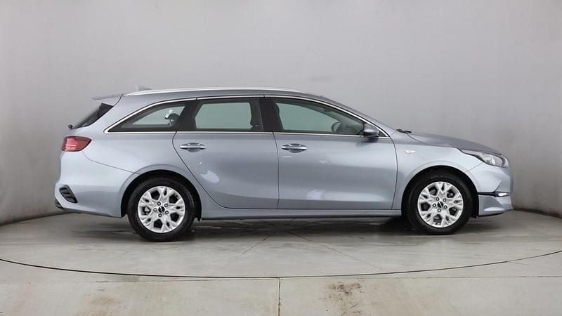 Used Kia Ceed 138 HP (101 kW) 2025 Silver Hatchback