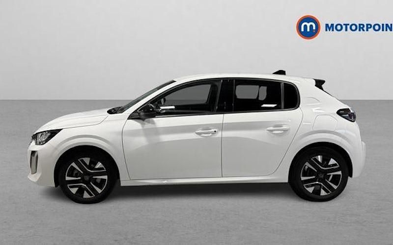 Used Peugeot 208 Allure 101 HP (74 kW) 2025 White Hatchback