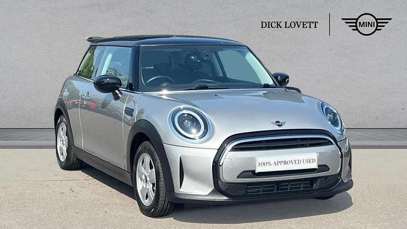 Silver Used 2023 Mini Cooper Classic Hatchback | £18,495 (Good price) - Image 1/4