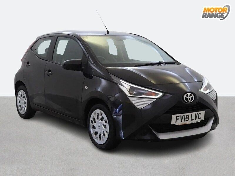 Black Used 2019 Toyota Aygo X-play Hatchback | £7,695 (Good price) - Image 1/4
