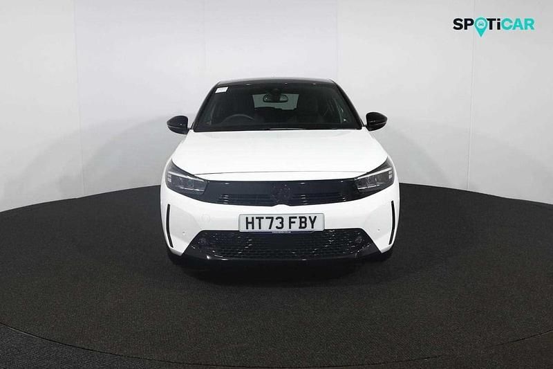 Used Vauxhall Corsa S 99 HP (72 kW) 2023 White Hatchback