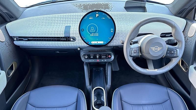 New Mini Cooper SE Hatch 158 kW (215 HP) 2025 Blue Hatchback