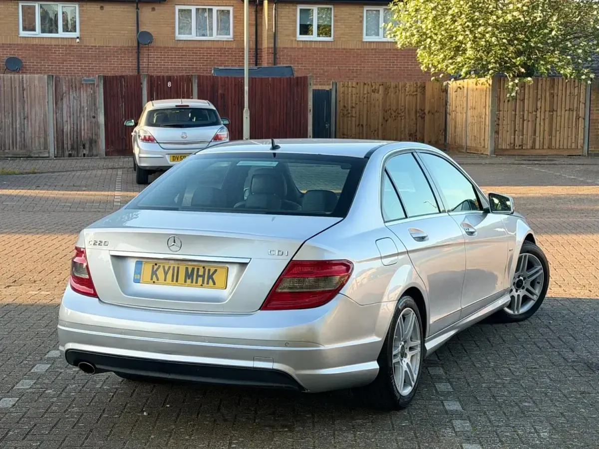 Second-hand Mercedes C220 2011 Argintiu Berlinǎ