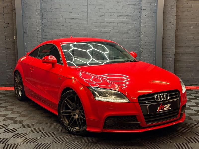 Used Audi TT Black Edition 184 HP (135 kW) 2014 Red Coupe