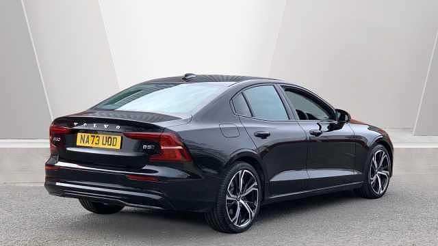 Used Volvo S60 Plus 247 HP (181 kW) 2024 Sedan
